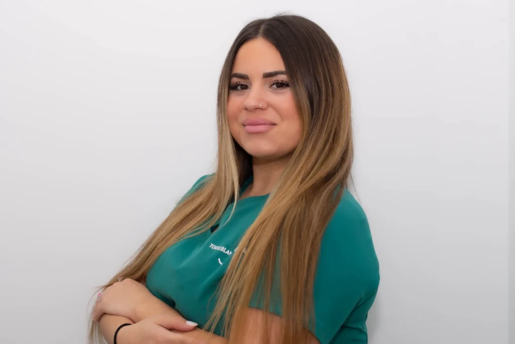 lorena lozano higienista bucodental